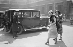 Style Prints: Private view day at the Royal Academy. Hon Mrs Ian Napier. 1933