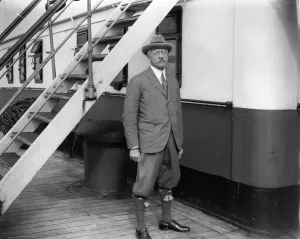 Liner Prints: Professor Breasted, the celebrated Egyptologist of Chigago University, who was