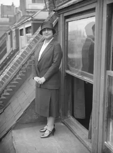 Prominent Egyptian woman politician arrives in London. Mme Fahmy Bey Wissa a prominent