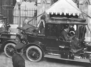 Adult Prints: Queen Alexandra leaving Southwark Cathedral after unveiling the statue of King Edward