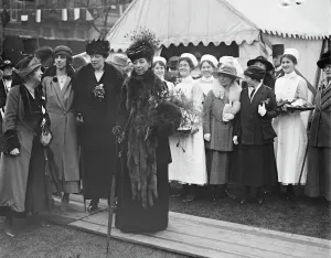 Adult Prints: Queen Alexandra visits Devonshire house Queen Alexandra and Princess Victoria with