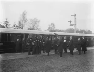Queen Alexandras funeral at Sandringham. The coffin being put on to the train