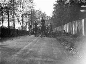 Horseback Prints: RA drag hunt in Keston, London. 1933