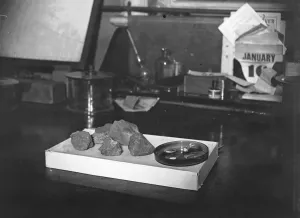 Radium treatment at the Radium Institute, Riding House Street, Portland Place, London