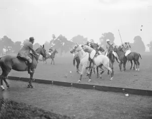 Ranelagh - British Army versus Federation Des Polos De France for the Verdun Cup. 1927