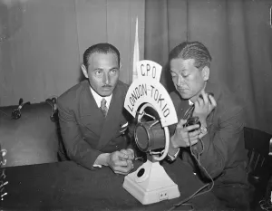 Record-breaking Japanese airmen broadcasts to Tokyo