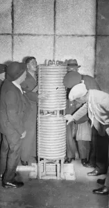 Refrigerators keep apples in condition. Equipped with giant refrigerators and all