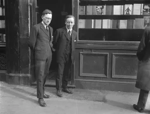 Released communists at Covent Garden. Six communists who were released from Wandsworth