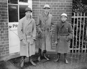 Remarkable riding by brother jockey. Left to rights Wragg, H Wragg and A Wragg at Newbury