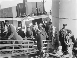 In response to the dangers of war the British government launched a scheme to evacuate
