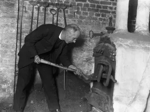 Clergy Prints: Reverend R A C Torey, Vicar of St Annes Church, Hoxton, London, where each