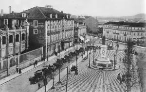 The revolt in Portugal, rebels still entrenched in Oporto Square. The Place de Bartalha