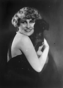 Puppy Prints: Risked her life for her dog. Mlle Maria Zelenska, who plunged into the sea