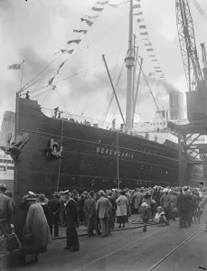 The RMS Berengaria sails with the Prince of Wales on board. The animated scene