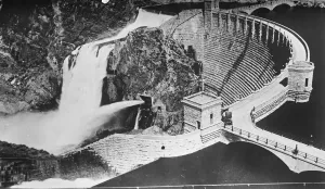 Roosevelt Dam on Salt River. 1926