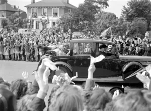 Royal Drive, Eltham Green 8th June 1953