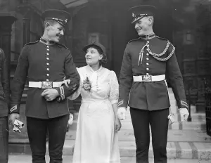 Royal Families Prints: Royal Horse Guard married at Caxton Hall. Trooper K Knox of the Royal Horse Guards