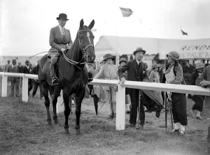 The Royal Show at Leicester. Miss Augusta Hamilton (mounted) chatting to Lord