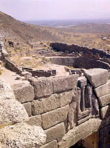 Distance Prints: Royal Mycenae. The Upper Grave Circle inside the Lion Gate