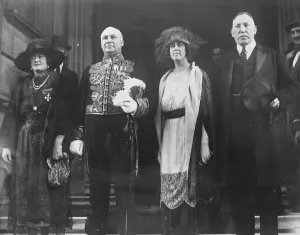 Royal opening of Ulster Parliament ( left to right ) Lady Greenwood, Sir Hamar Greenwood