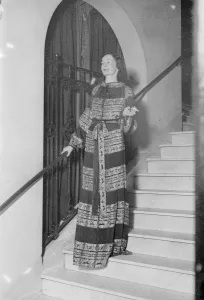 Royal School of Needlework prepares for exhibition, Surbiton. 21 November 1935