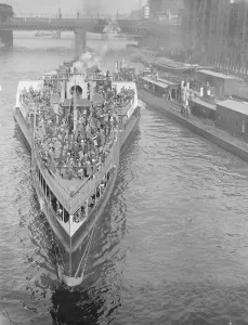 Passenger Prints: The Royal Soveriegn leaves Old Swan pier on her first trip of the season 30 May 1925