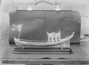 Model Prints: Royal Watermens Present A replica of the state barge to be presented to princess