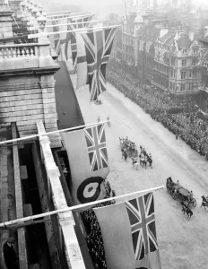 Royal Wedding. H. R. H Princess Elizabeth and Duke of Edinburgh. General view of