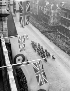 Royal Wedding. H. R. H Princess Elizabeth and Duke of Edinburgh. The bridal coach
