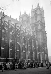 Royal Wedding. H. R. H Princess Elizabeth and Duke of Edinburgh. Some of the thousands