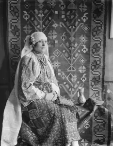 Rumanian arts and crafts exhibition in London. Mme Beza, wife of the Rumanian Consul