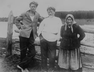 Soviet Union Prints: Russias President as farmer. M I Kalinin and his wife and son on his farm near Moscow