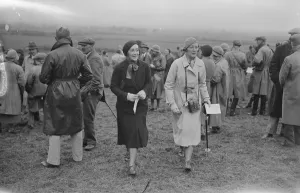 Rutland point to point at Long Clawson. Hon Mrs Freddie Cripps and Miss Hibbert. 1933
