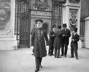 Second investiture at Buckingham Palace. Supt Lewis ( MBE ) of Manchester City