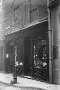 Shop of Richard Bagster. 4 December 1924