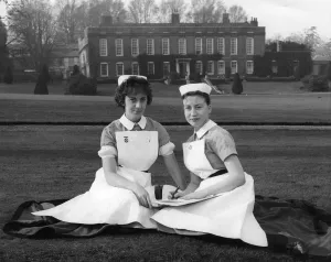 Sidcup Nurses are off to Australia Two nurses from Queen Marys Hospital in Sidcup