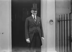 Signing of the Locarno treaty. Sir Austen Chamberlain leaving. 1 December 1925