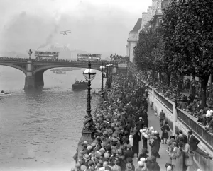 Plane Prints: Sir Alan Cobhams return from his World flight. 1 October 1925