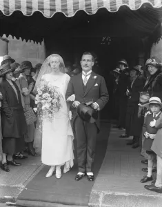 Sir Robert McCrakens daughter weds. Captain Granville Walton and Miss Joan McCraken