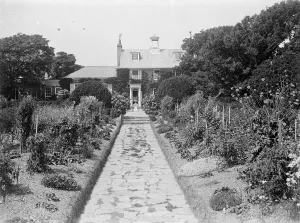 Sir Sidney Grevilles old world manor house at Hove. One of the picturesque garden paths