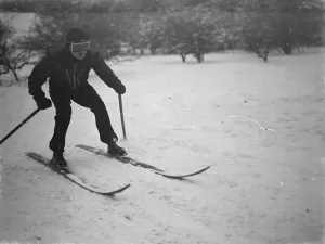 Skiing on Eynsford Hills in Eynsford, Kent. 1938