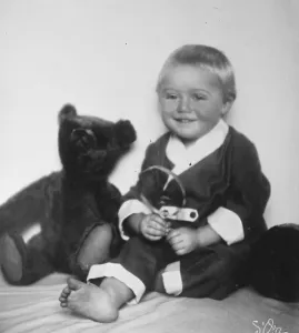 Smile which brought a fortune. Timon Berczelly, the three year old foundling who Smile which brought a fortune. Timon Berczelly, the three year old foundling who