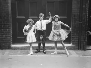 Society childrens dancing matinee for charity. Left to right, Lady Elizabeth Townshend