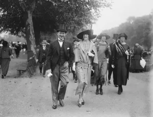 Society in the park Lord and Lady Terrington walking in the park 1 October 1923