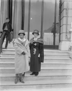 Society on the riviera. Lady Stephenson Kent ( right ) with Mrs Claude Beddington at Nice
