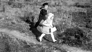 Spain Royal Childrens Christmas Outing The Prince of the Asturias and the Infanta