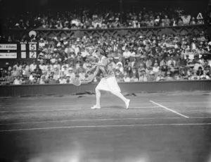 Spanish chamion reaches final. Senorita D Alvarez, the Spanish Champion defeated