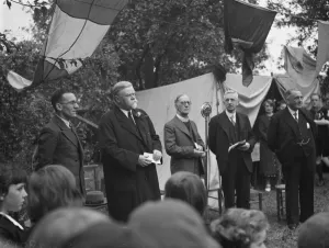 St Andrews fete in Mottingham, Kent. Reverend C E J Chennel, Mr J H John, Mr