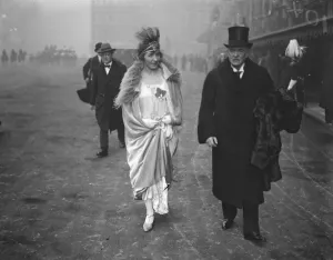 State opening of Parliament. Lady Dunedin. 9 December 1924