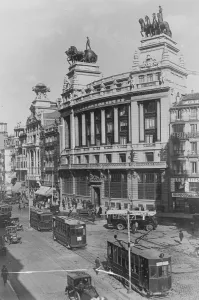 The striking new building of the bank of Bilbao at Madrid. 26 October 1926
